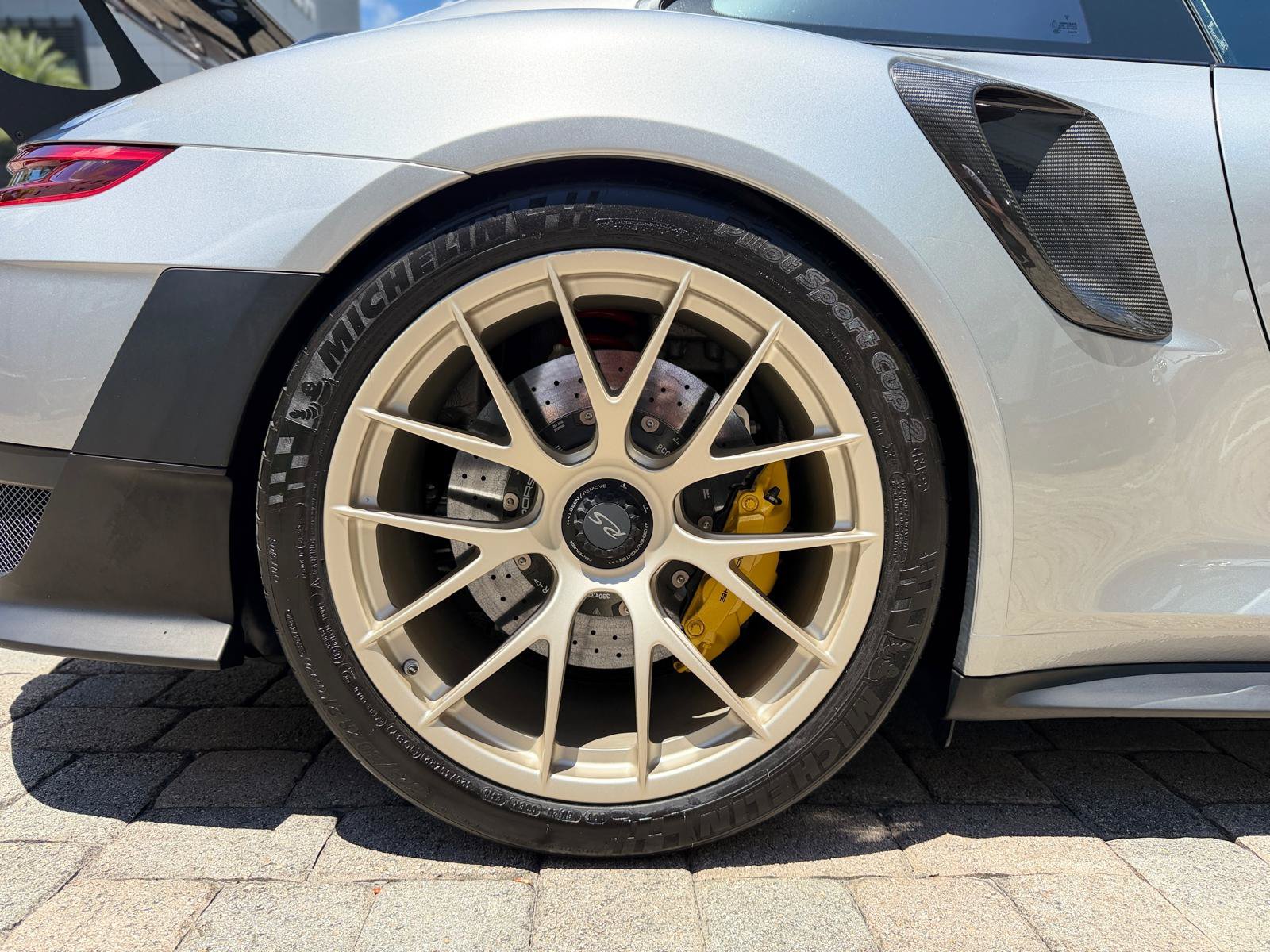 Used 2018 Porsche 911 GT2 RS RWD image 38
