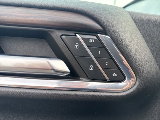 Used 2024 GMC Sierra 1500 SLT image 16