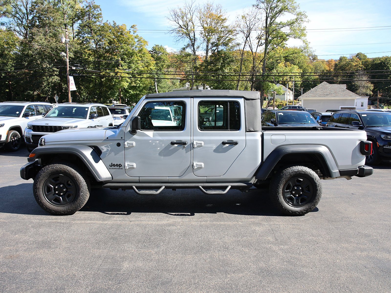 Used 2023 Jeep Gladiator Sport w/ Trailer Tow Package image 4