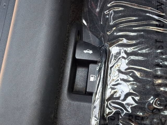 Used 2008 Toyota Yaris S FWD image 26