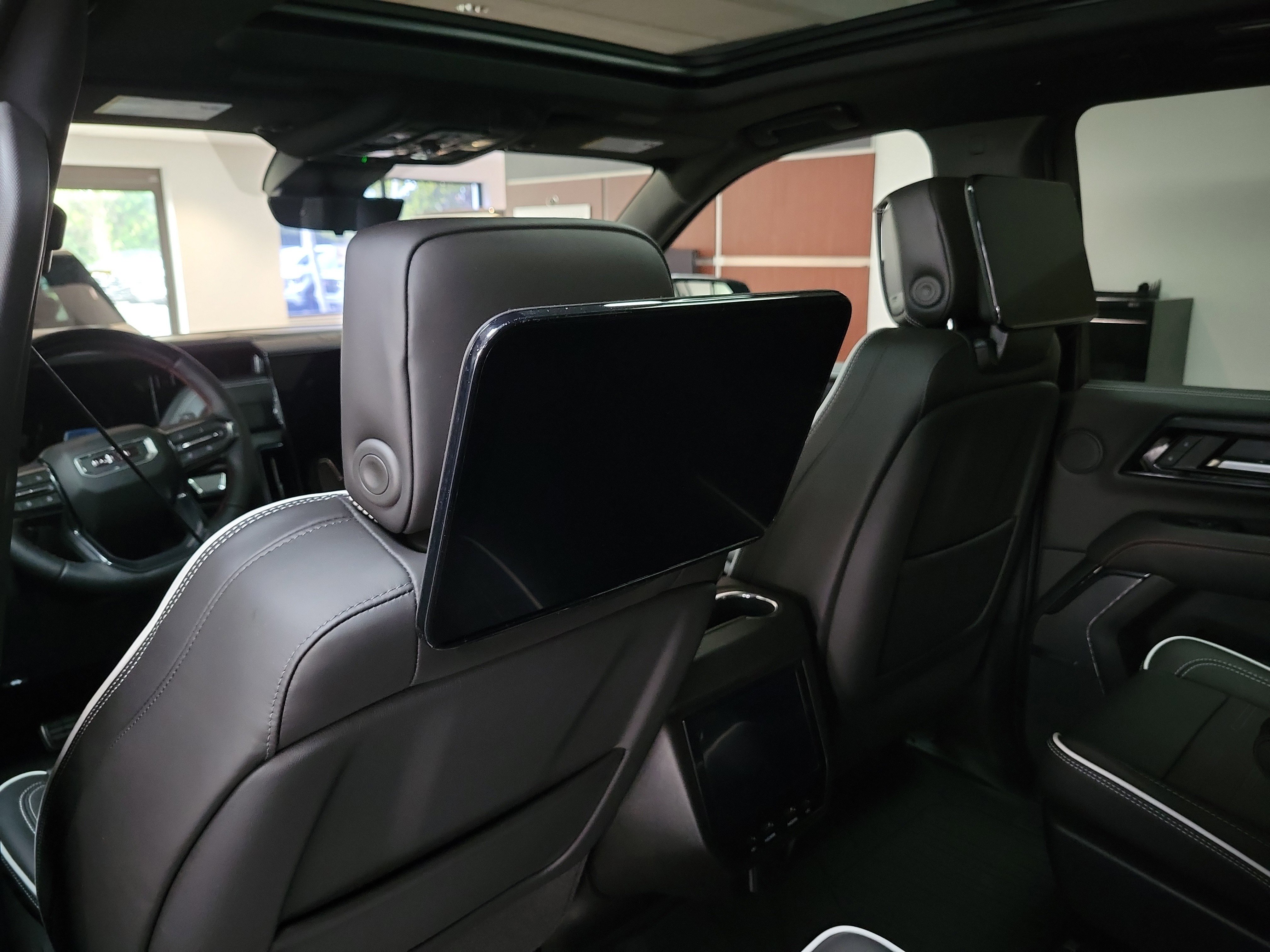 New 2026 GMC Yukon XL AT4 Ultimate image 15