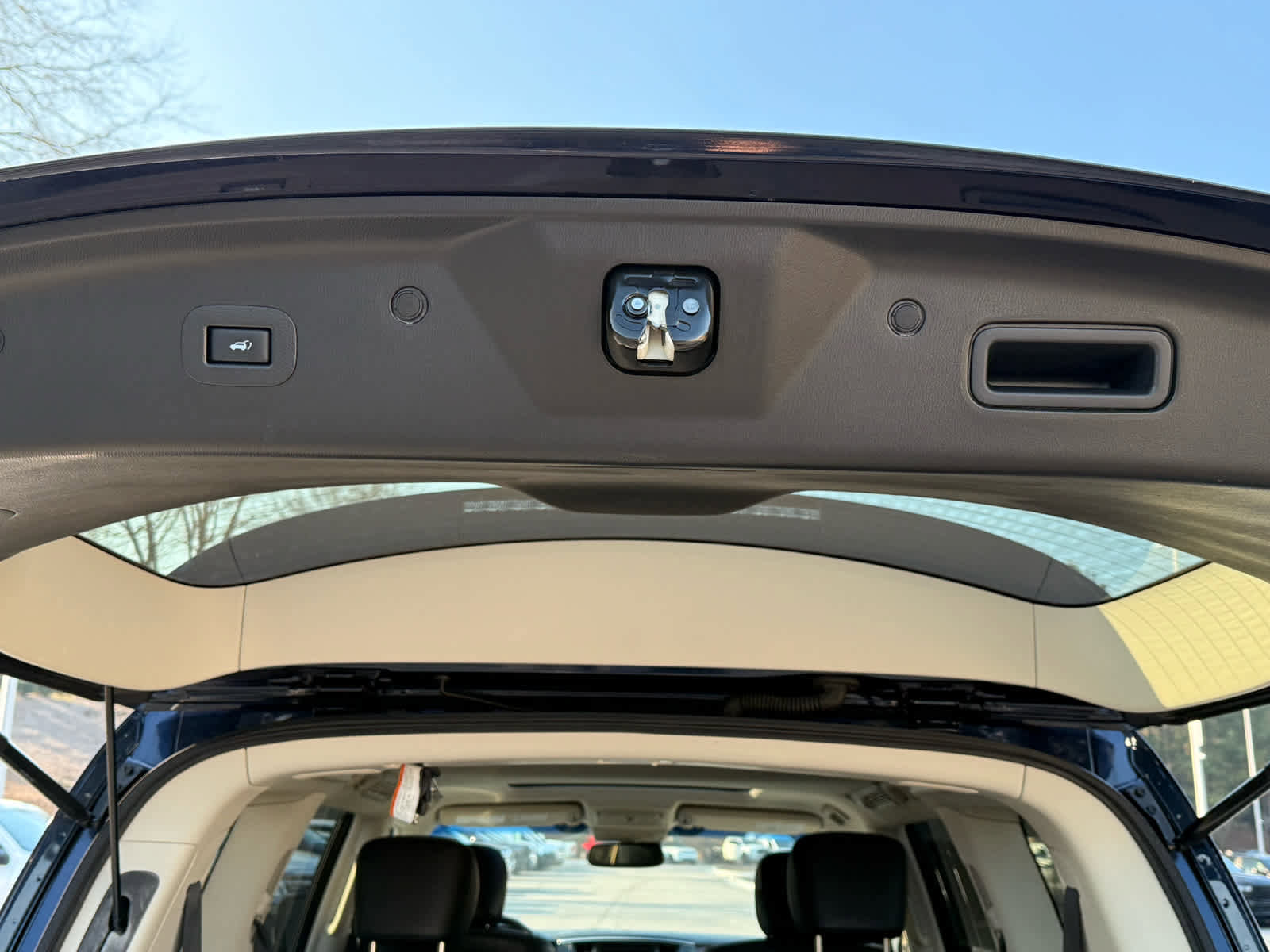 Used 2019 INFINITI QX80 Luxe image 32