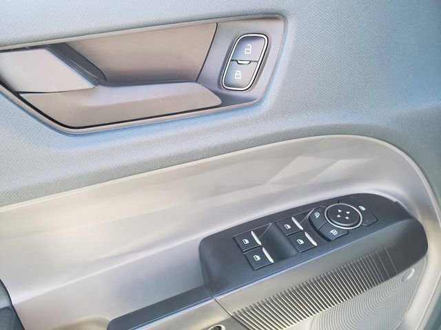 New 2025 Ford Maverick XL w/ Equipment Group 101A image 17