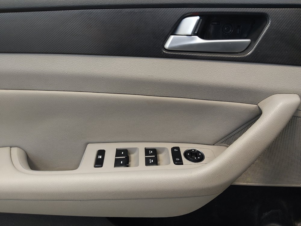 Used 2015 Hyundai Sonata Sport w/ Option Group 03 FWD image 27
