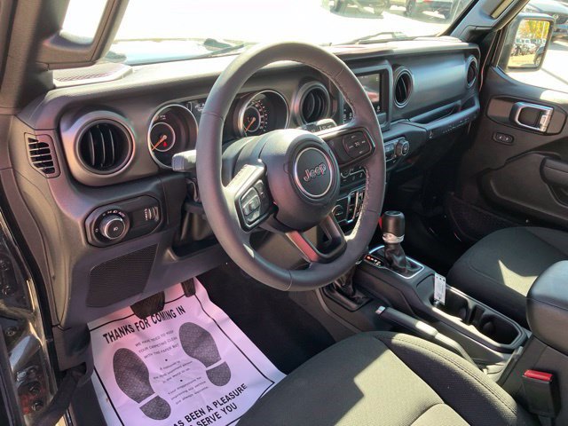 Used 2023 Jeep Wrangler Unlimited Sport AWD/4WD image 15