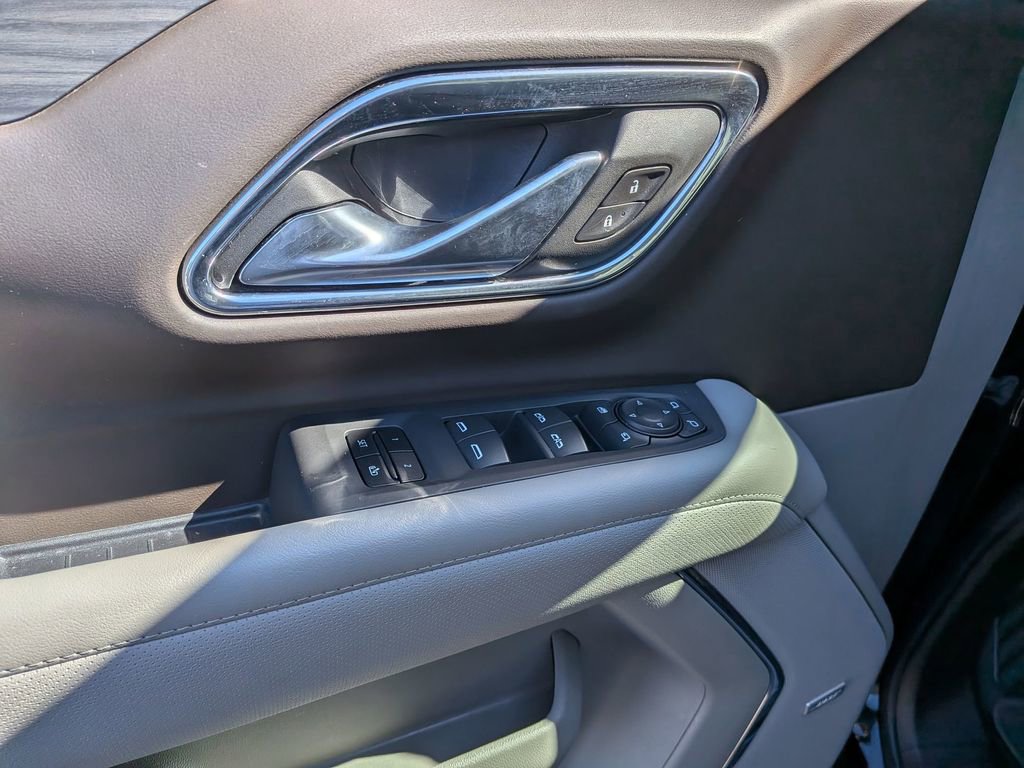 Certified 2023 GMC Yukon XL SLT w/ SLT Premium Package image 12