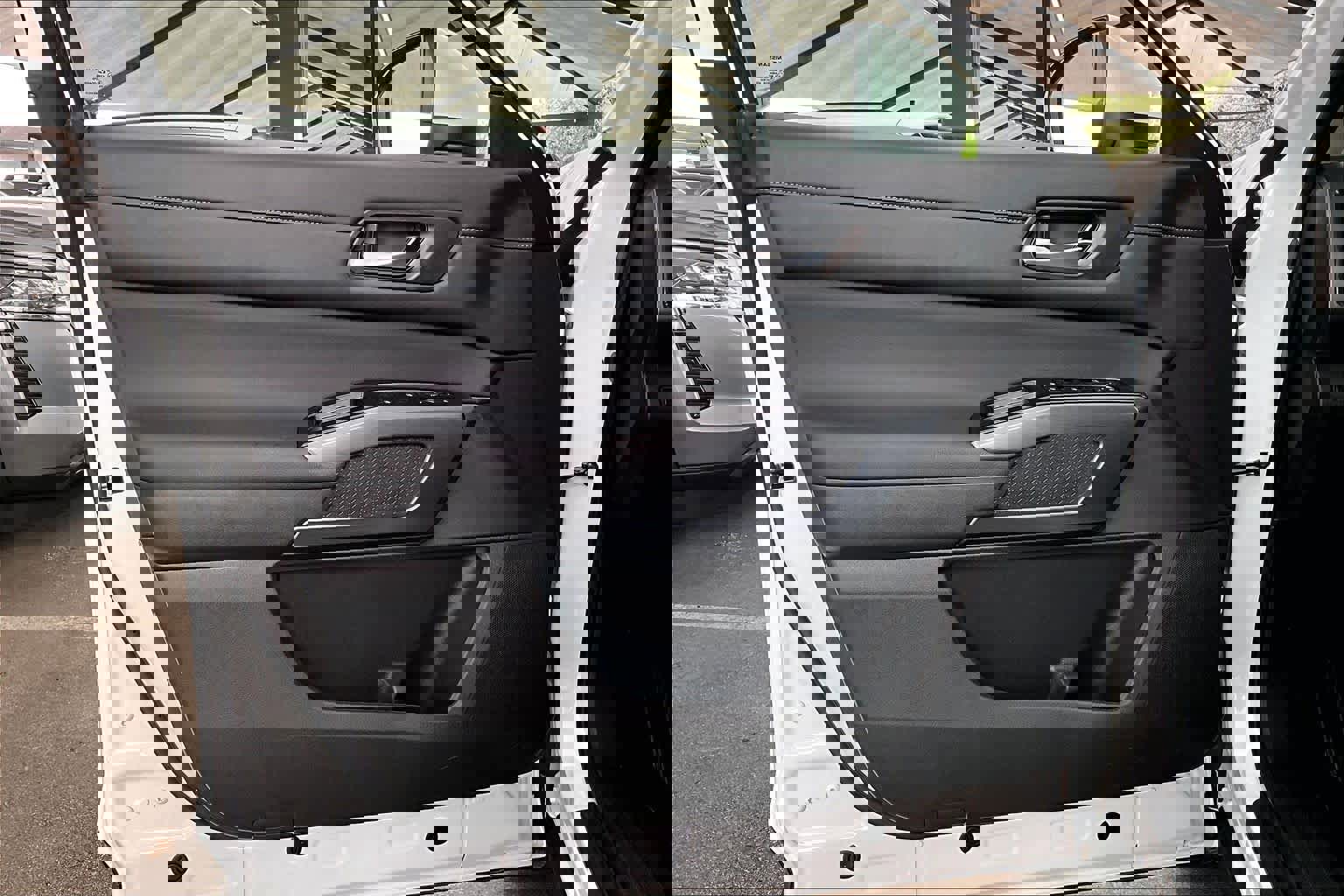 Certified 2025 Nissan Pathfinder SL image 21