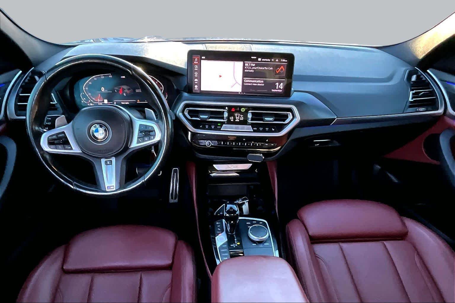 Used 2022 BMW X4 xDrive30i w/ Parking Assistance Package AWD/4WD image 16