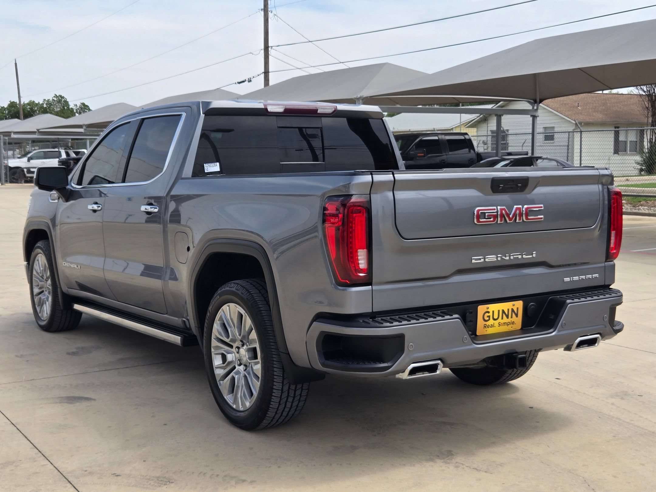 Used 2022 GMC Sierra 1500 Denali w/ Denali Premium Package AWD/4WD image 5