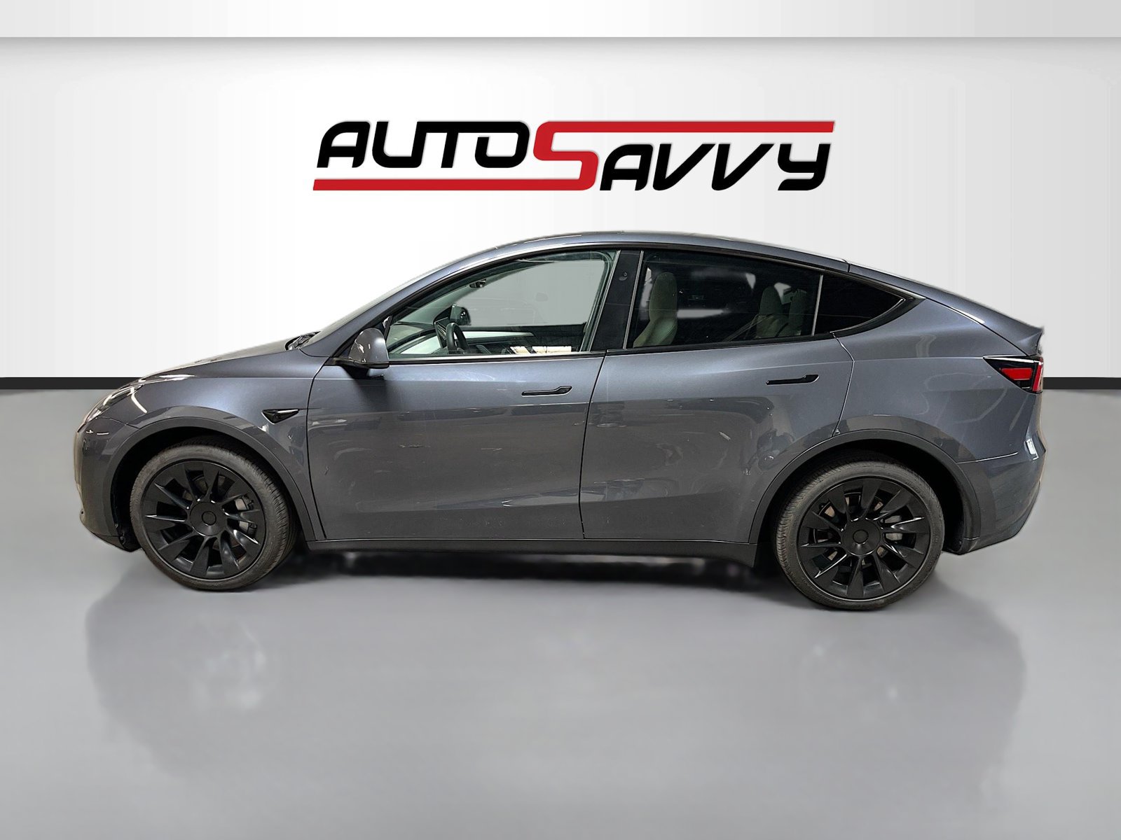 Used 2023 Tesla Model Y Long Range AWD/4WD image 4