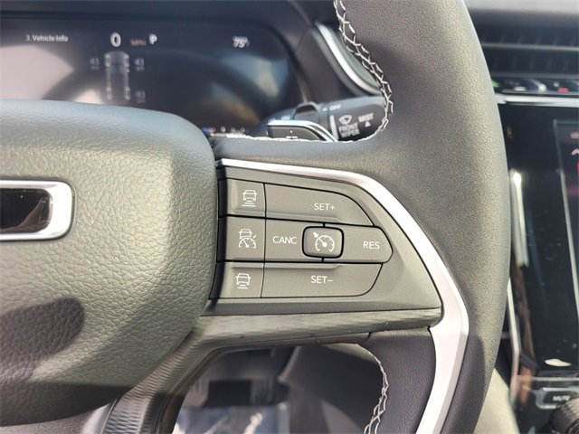 New 2025 Jeep Grand Cherokee Laredo X image 32