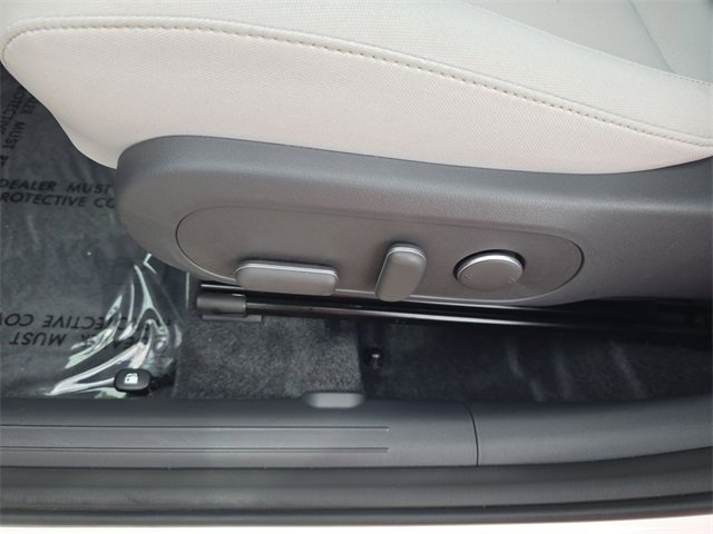 Certified 2025 Hyundai Kona SEL image 12