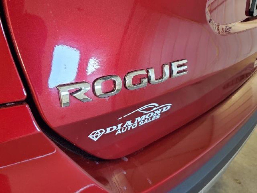 Used 2018 Nissan Rogue S AWD/4WD image 6