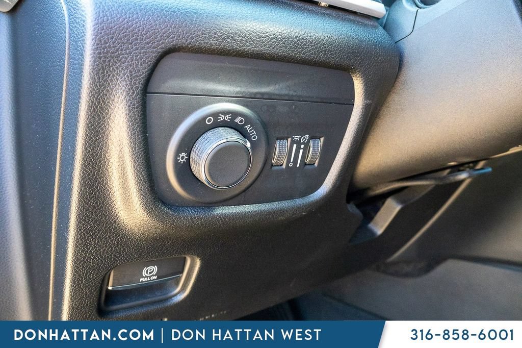 Used 2023 Jeep Grand Cherokee L Laredo AWD/4WD image 18