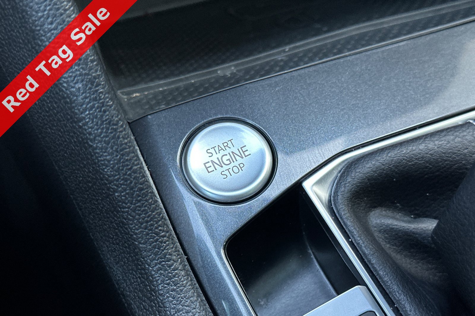 Certified 2024 Volkswagen Tiguan SE R-Line image 23