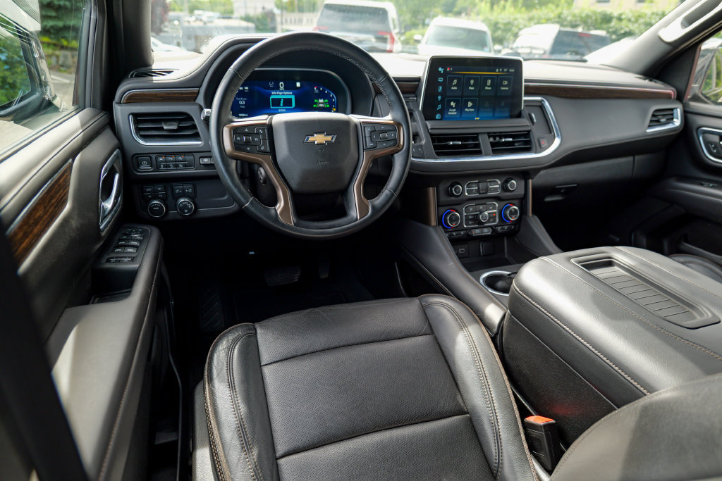 Used 2023 Chevrolet Suburban High Country AWD/4WD image 42