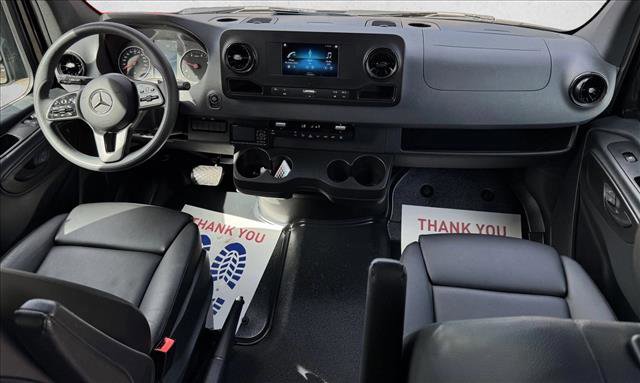 Used 2023 Mercedes-Benz Sprinter 2500 image 21