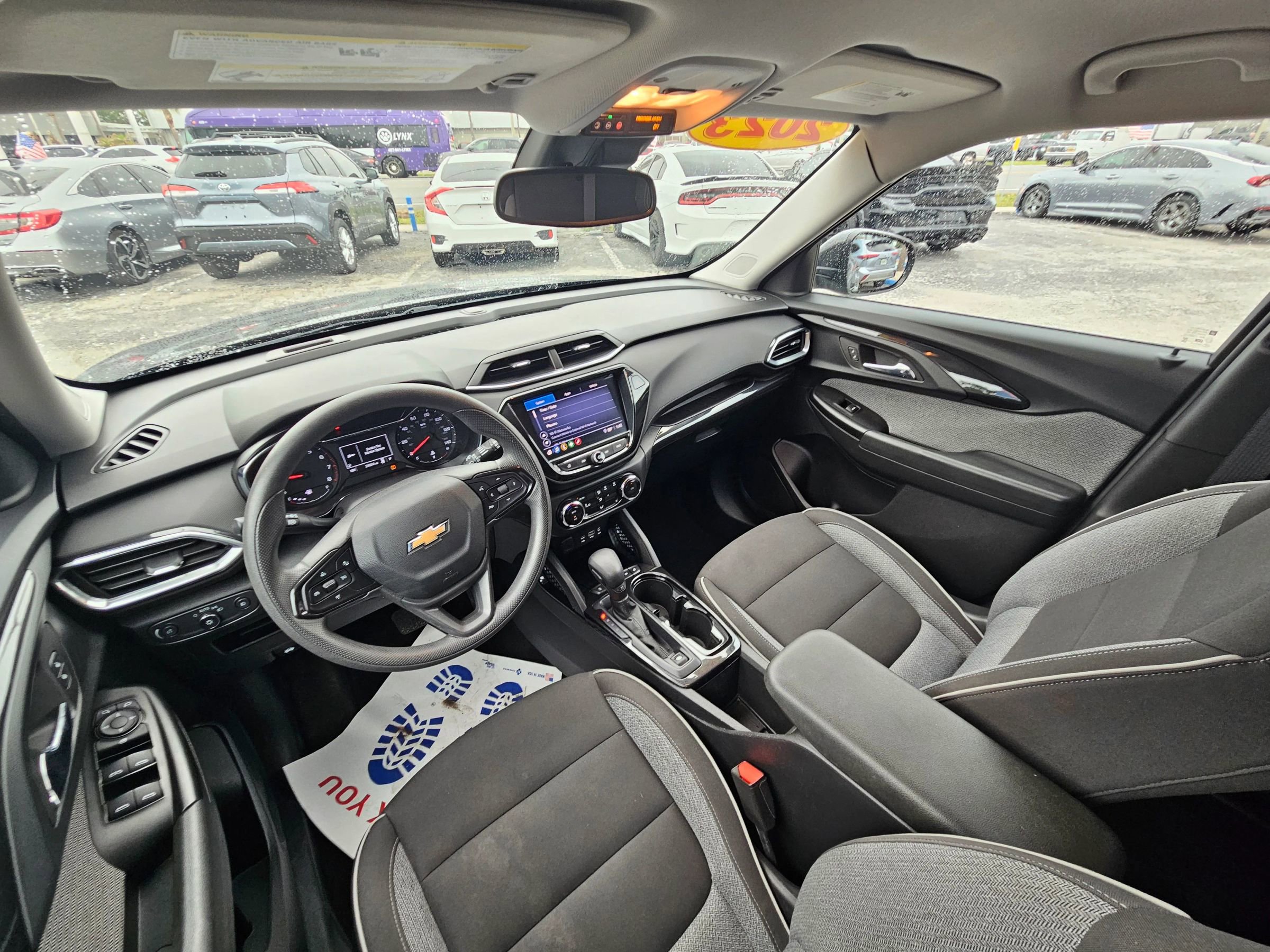 Used 2023 Chevrolet TrailBlazer LT w/ Convenience Package FWD image 16