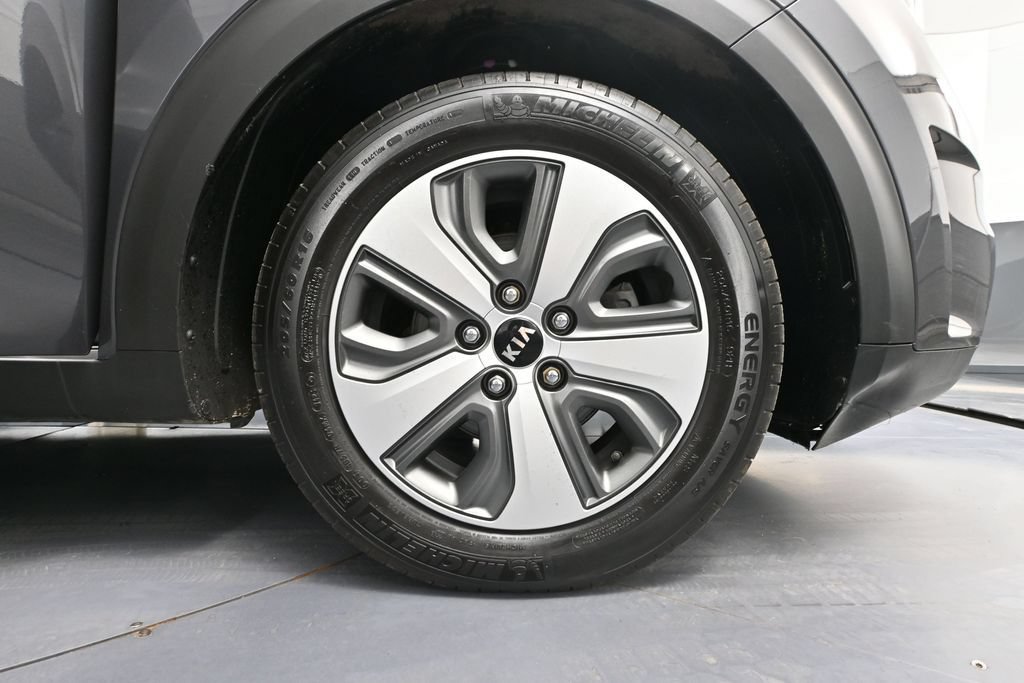 Used 2019 Kia Niro EX FWD image 15
