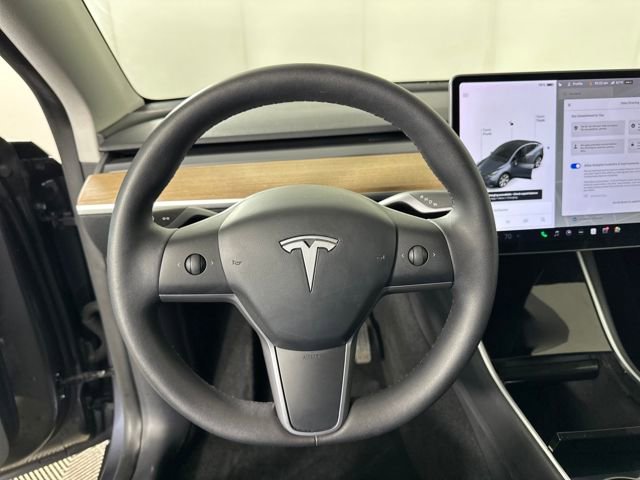 Used 2020 Tesla Model Y Long Range image 14