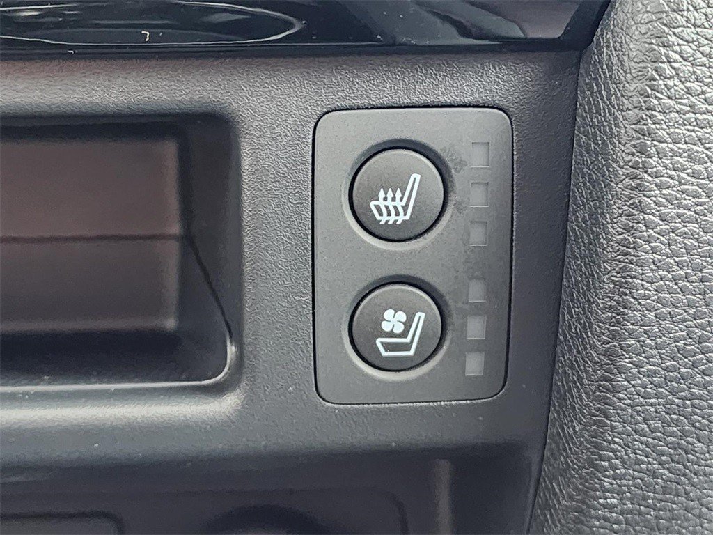 Used 2024 Honda Ridgeline Black Edition image 9