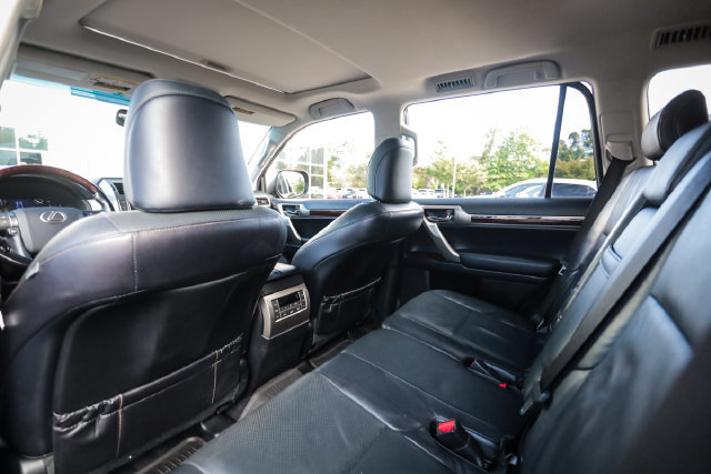 Used 2017 Lexus GX 460 Premium w/ Premium Package AWD/4WD image 59