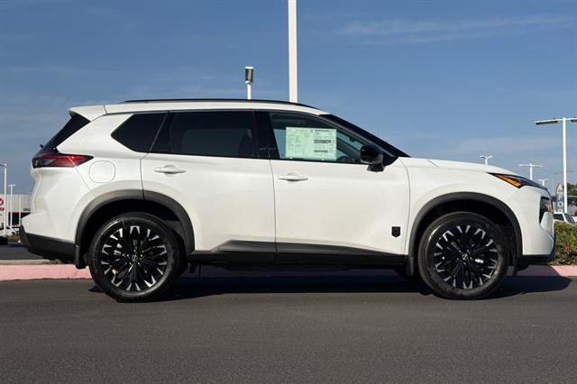 New 2026 Nissan Rogue Dark Armor FWD image 3