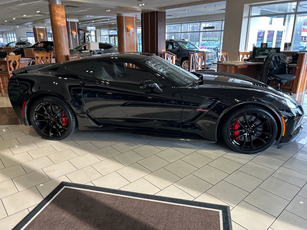 Used 2017 Chevrolet Corvette Grand Sport image 8