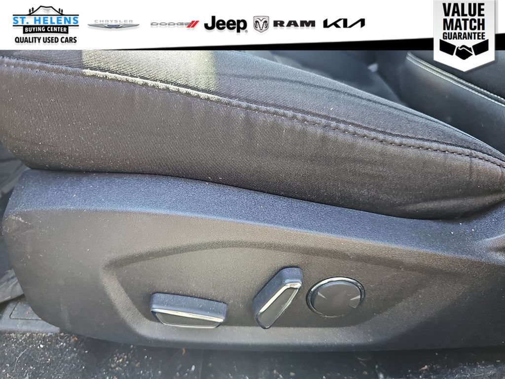 Used 2014 Ford Fusion SE FWD image 14
