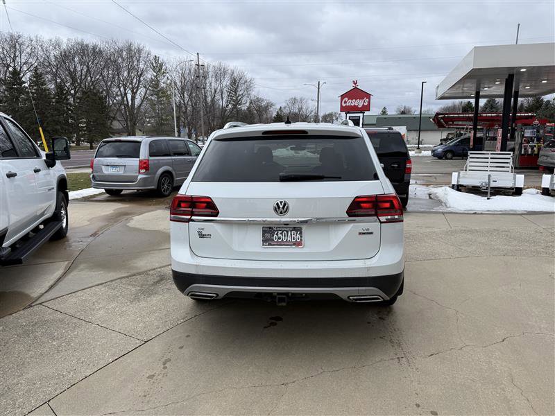 Used 2018 Volkswagen Atlas SE image 3