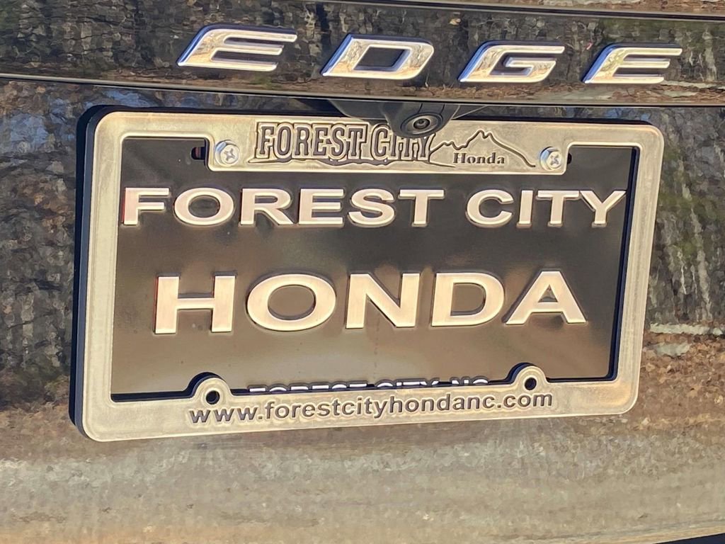 Used 2024 Ford Edge Titanium AWD/4WD image 31