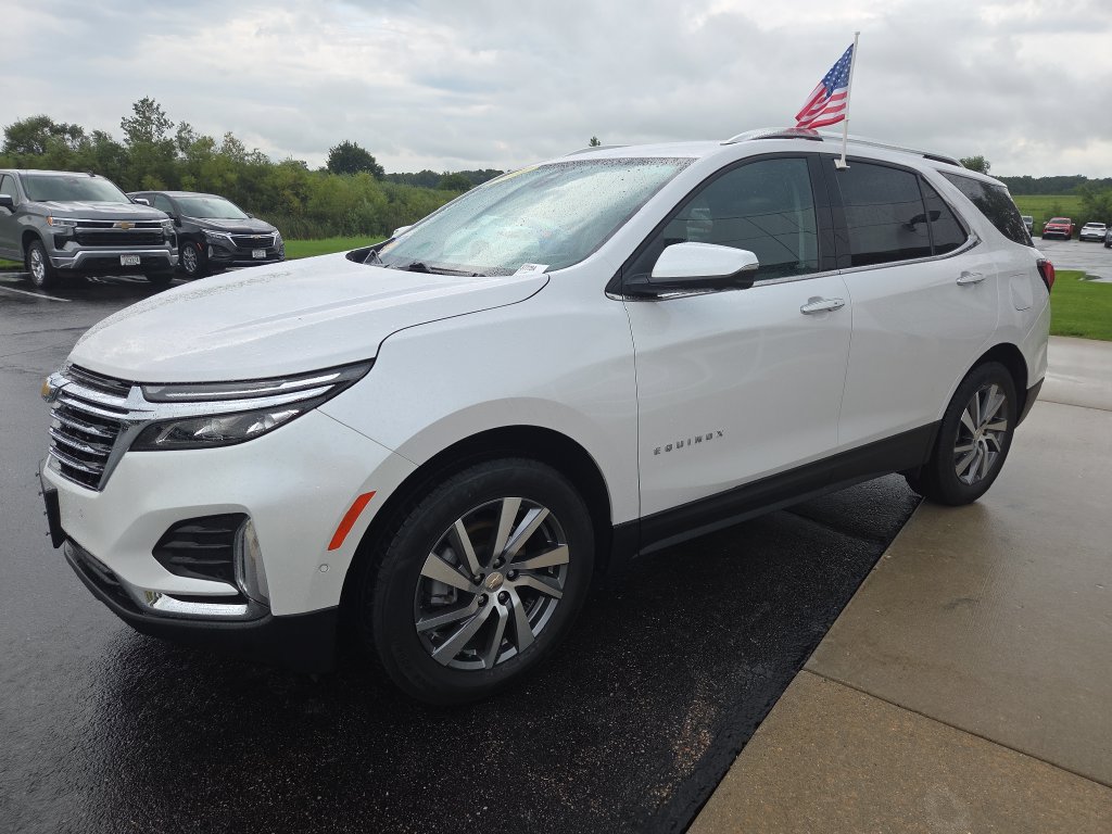 Certified 2023 Chevrolet Equinox Premier AWD/4WD image 3