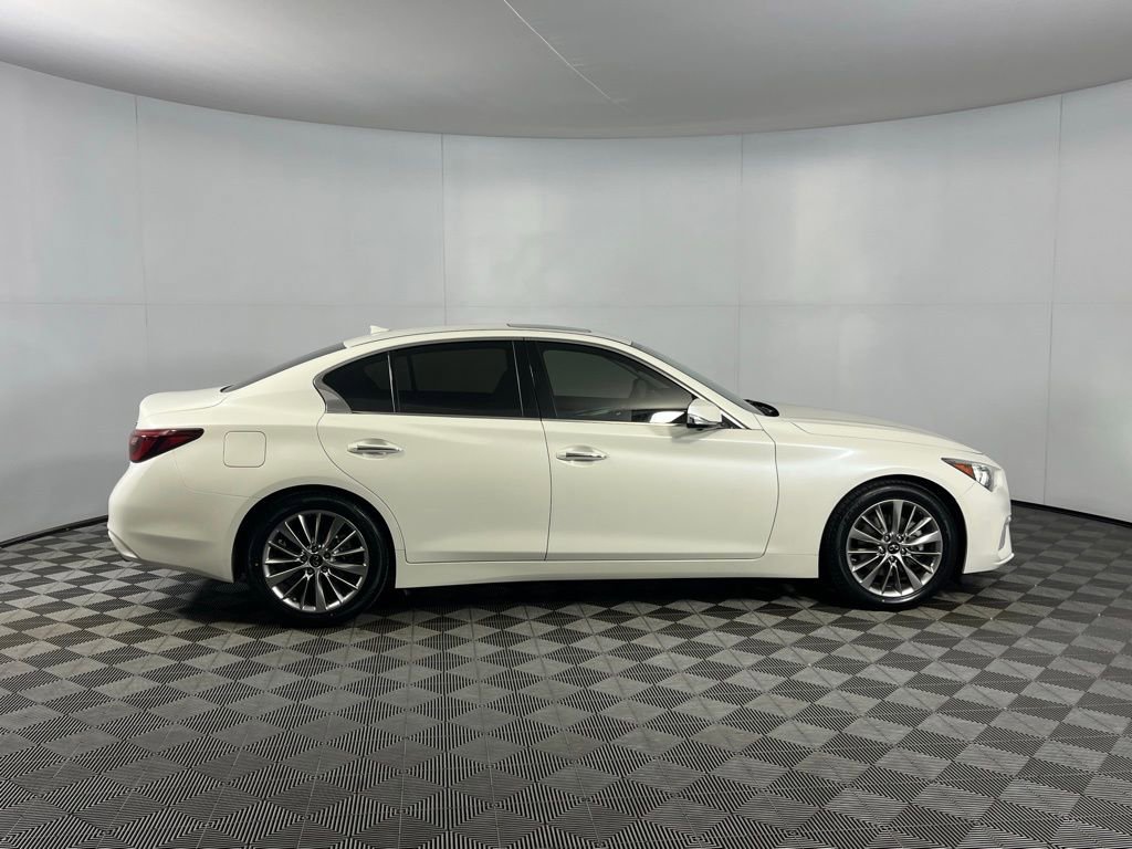 Used 2023 INFINITI Q50 Luxe image 3