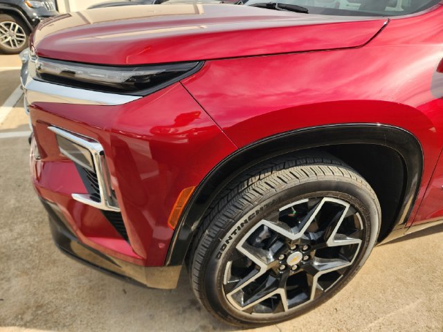 Used 2026 Chevrolet Traverse High Country w/ LPO, Floor Liner Package FWD image 7