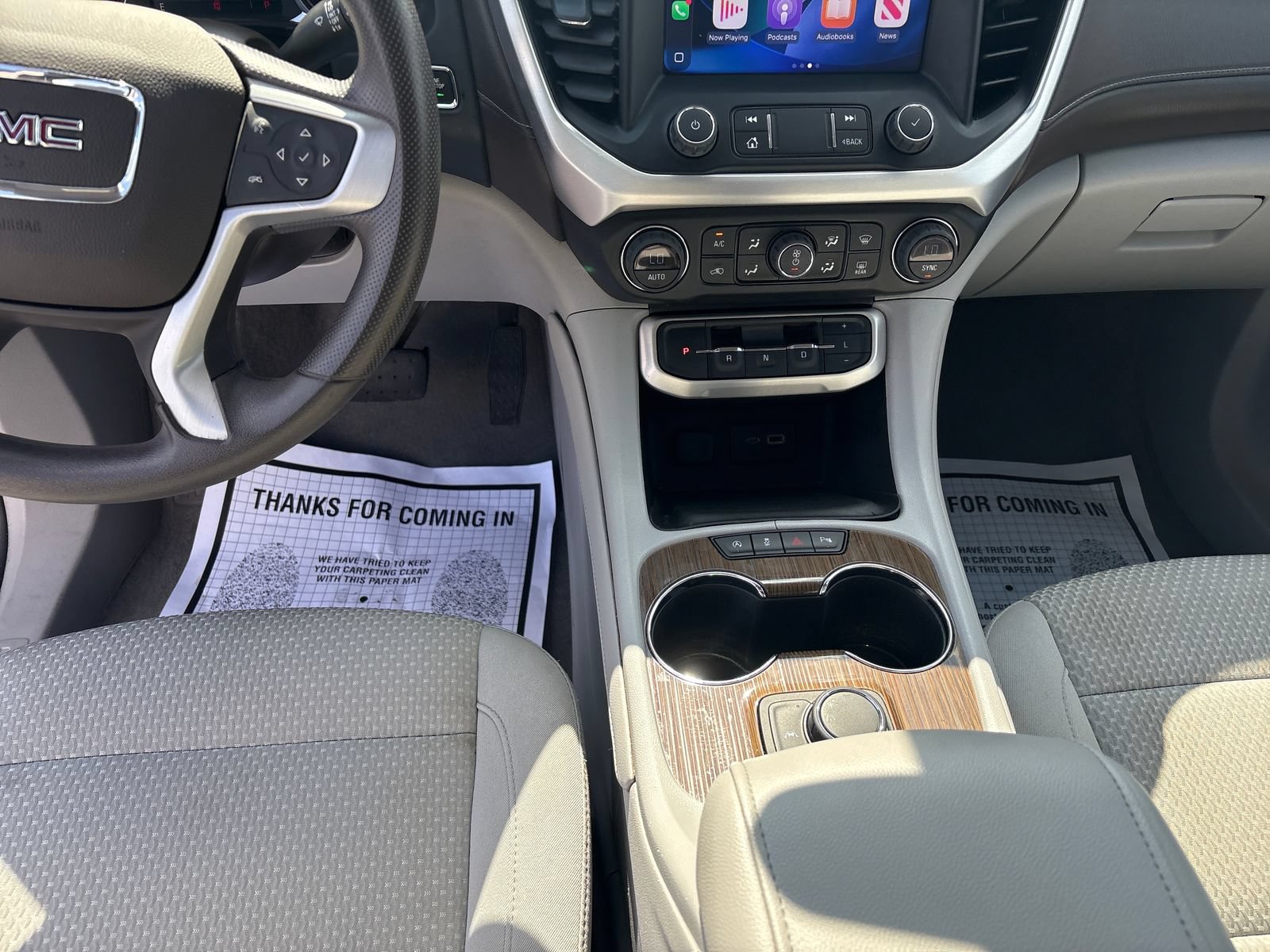 Used 2022 GMC Acadia SLE FWD image 22