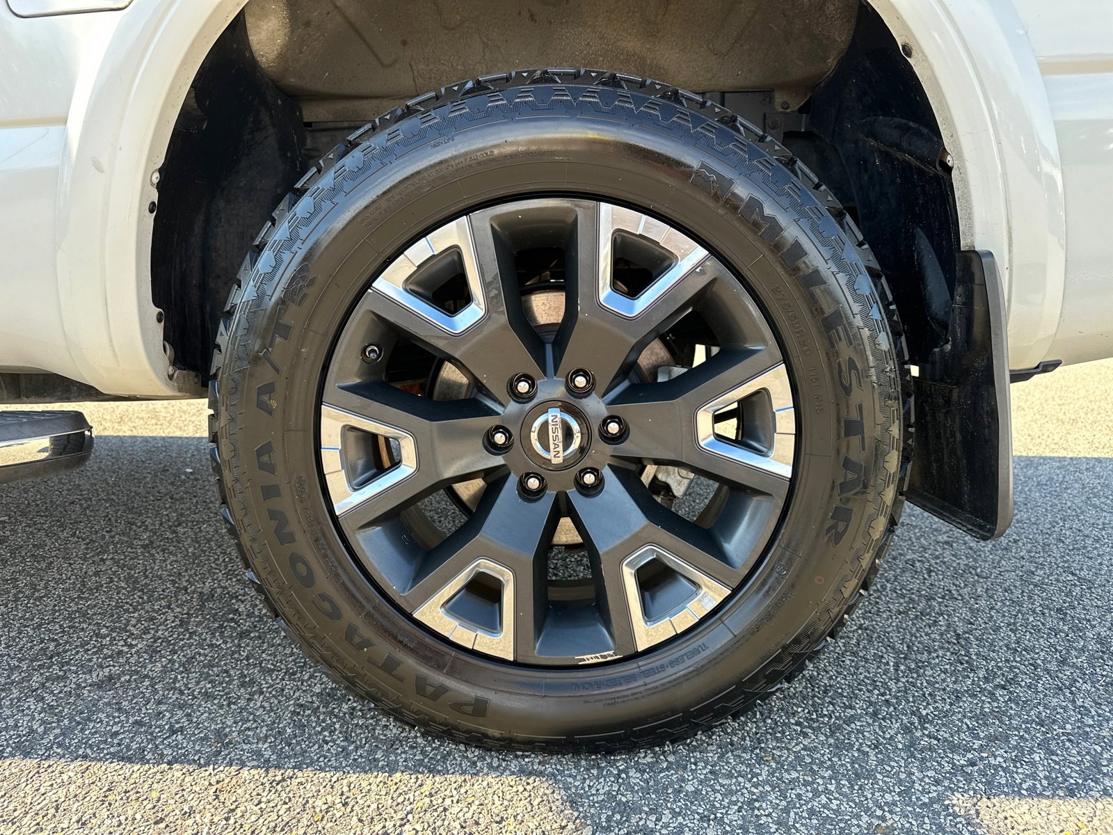 Certified 2021 Nissan Titan Platinum Reserve w/ Moonroof Package image 19