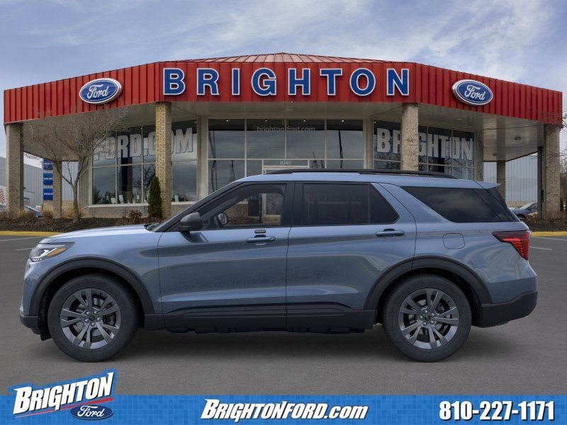 Used 2026 Ford Explorer Active AWD/4WD image 2