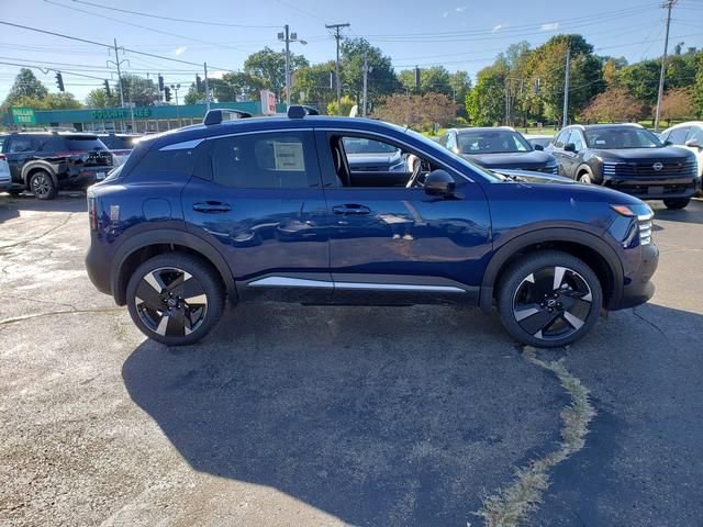 New 2026 Nissan Kicks SR w/ Cold Weather Package image 8