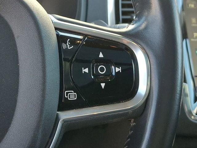 Used 2016 Volvo XC90 T6 Momentum w/ Momentum Plus Package image 27