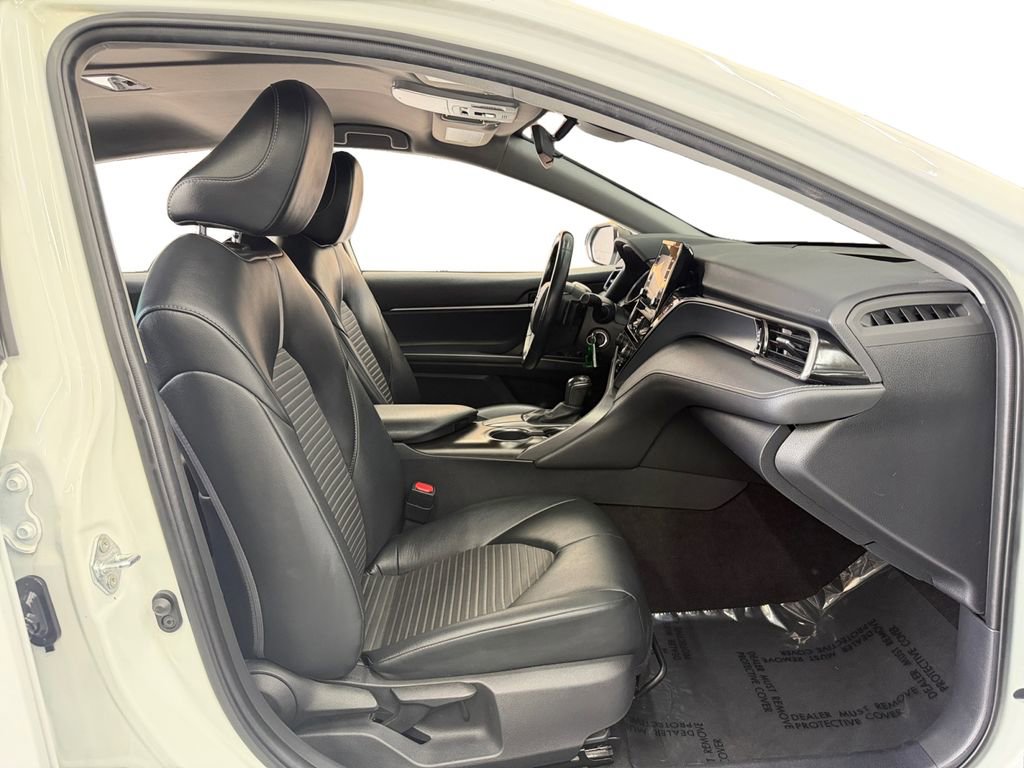 Used 2021 Toyota Camry SE FWD image 17