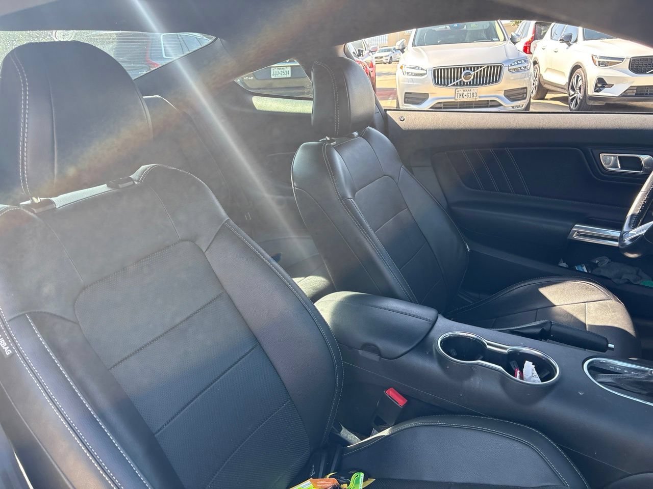 Used 2018 Ford Mustang Premium RWD image 9