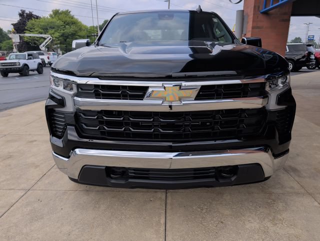 Used 2023 Chevrolet Silverado 1500 LT AWD/4WD image 10