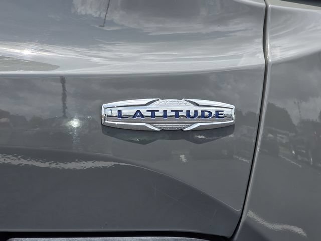 Used 2021 Jeep Renegade Latitude FWD image 30