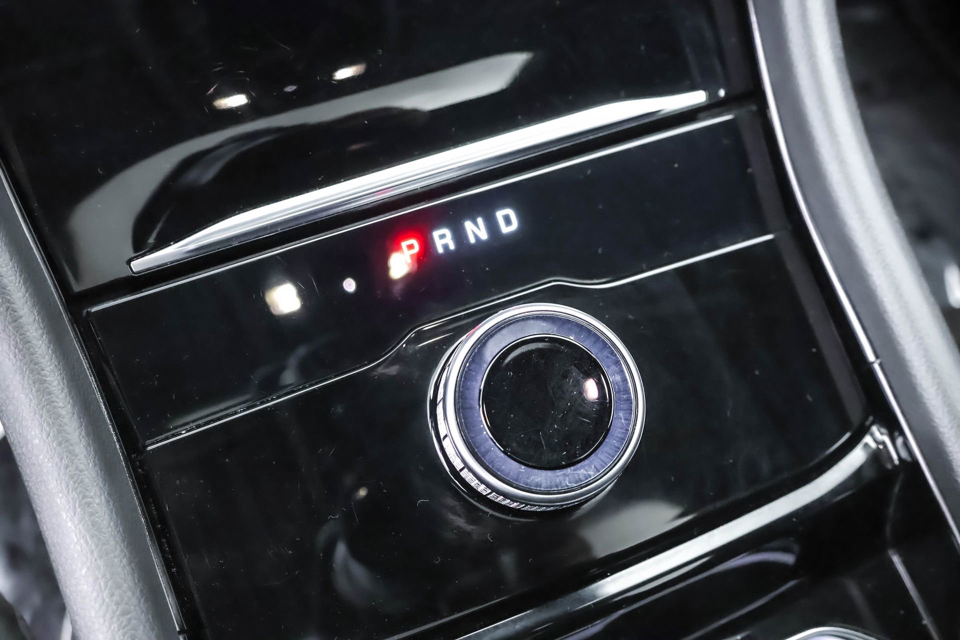 Used 2023 Jeep Grand Cherokee Laredo X image 13