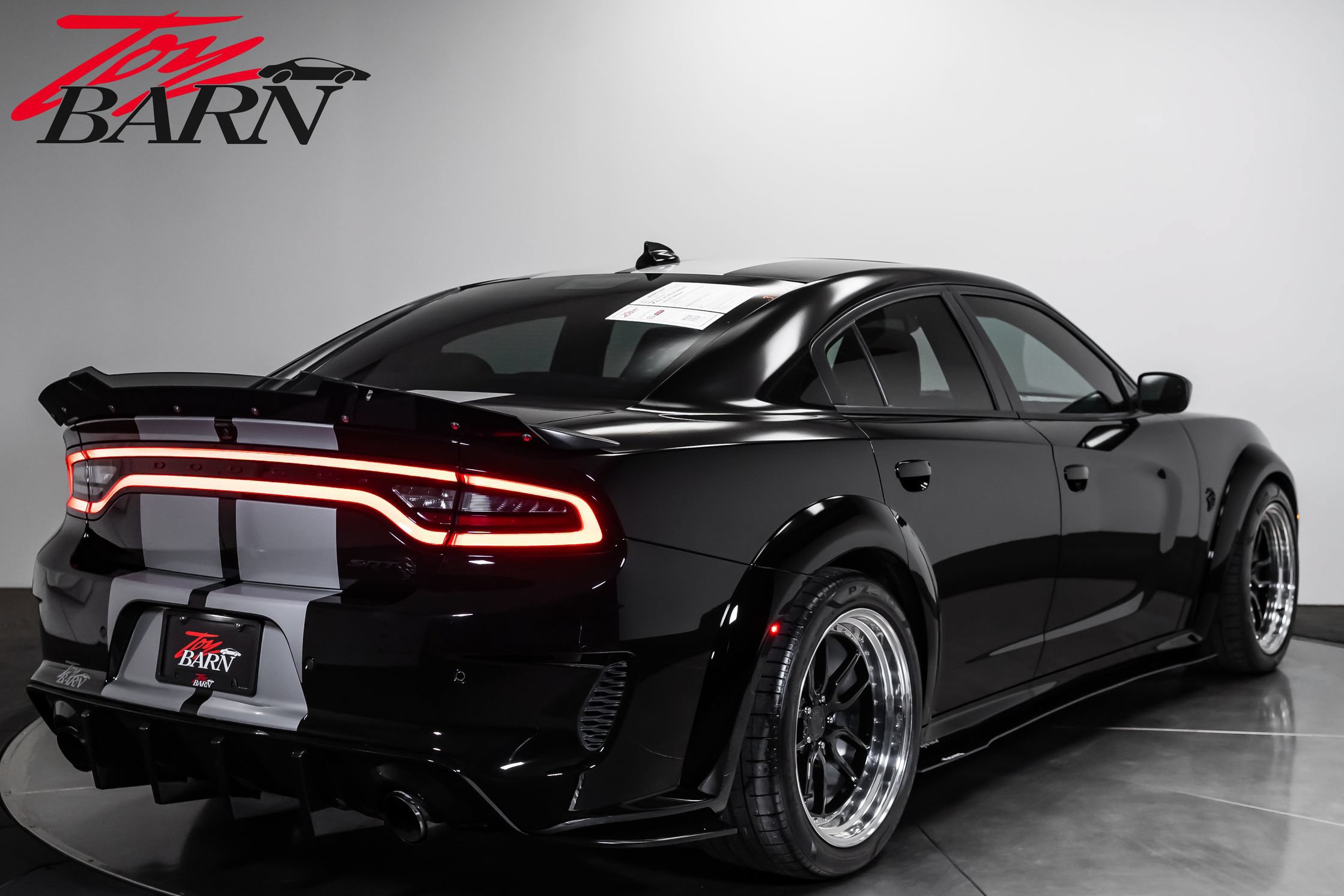 Used 2022 Dodge Charger SRT Hellcat RWD image 5