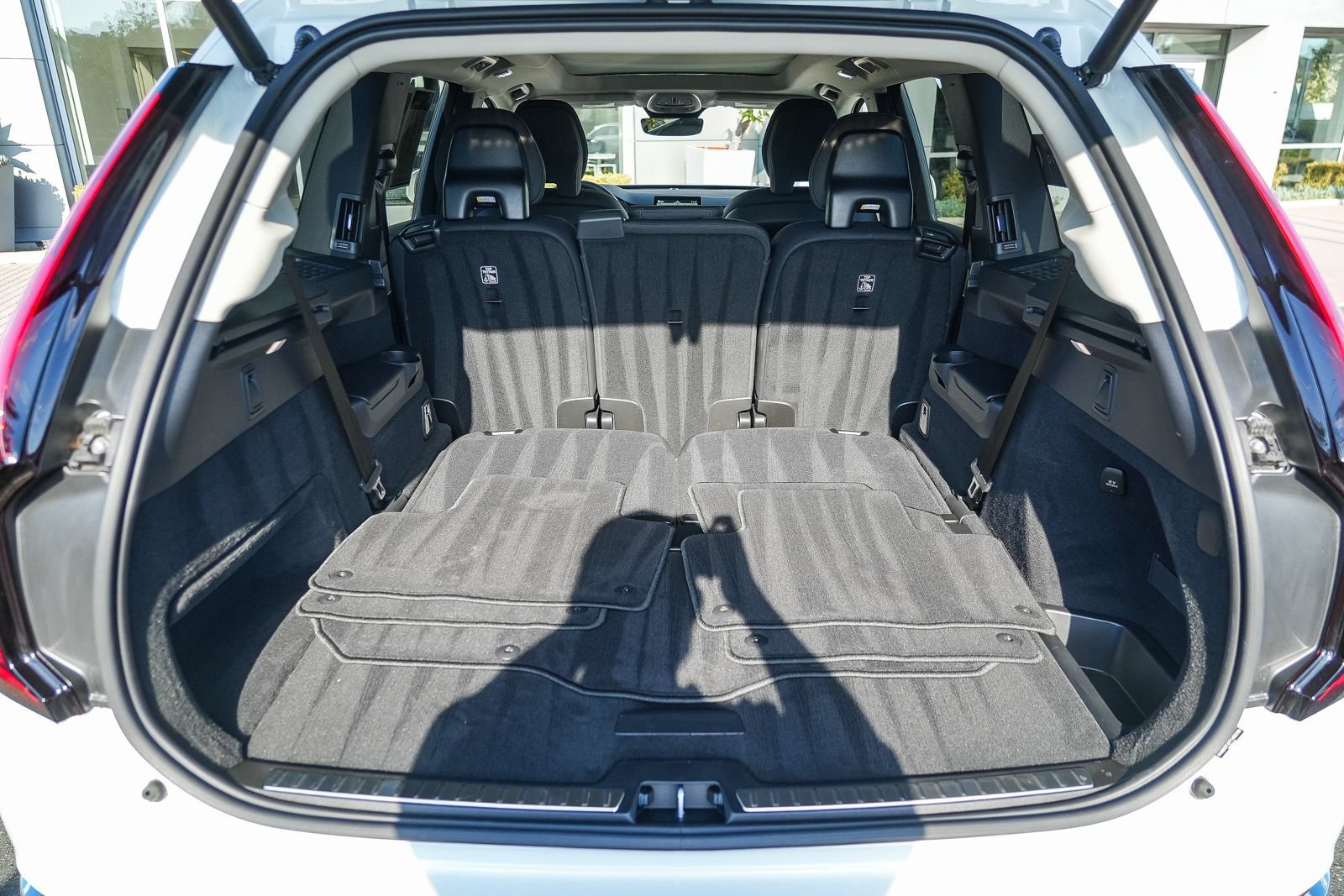Certified 2026 Volvo XC90 B6 Core AWD/4WD image 28