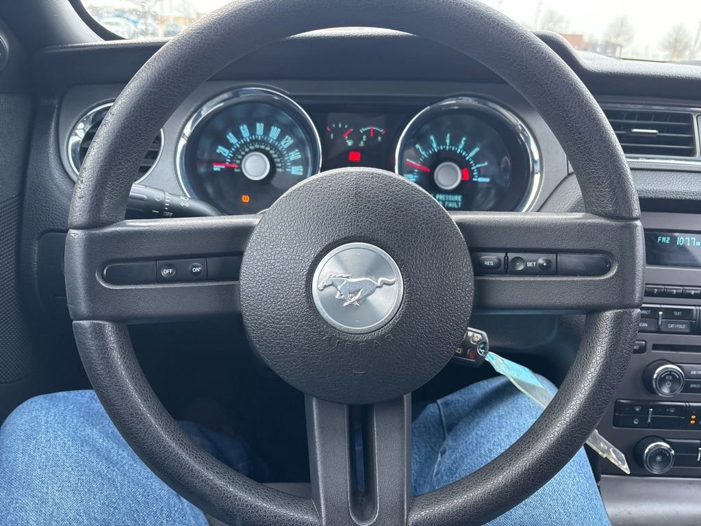 Used 2012 Ford Mustang GT image 17