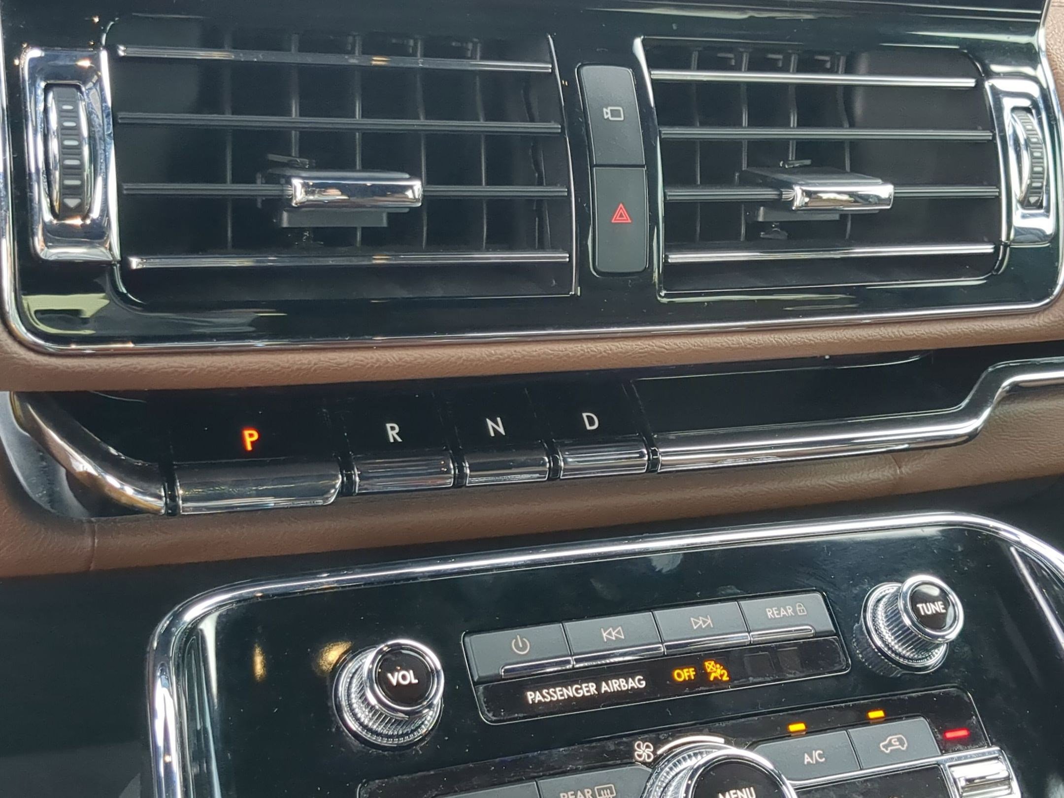 Used 2022 Lincoln Navigator Reserve image 19