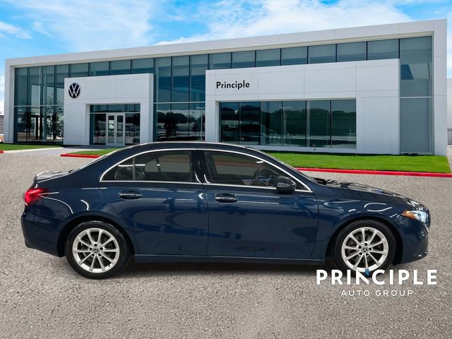 Used 2019 Mercedes-Benz A 220 4MATIC w/ Premium Package image 4