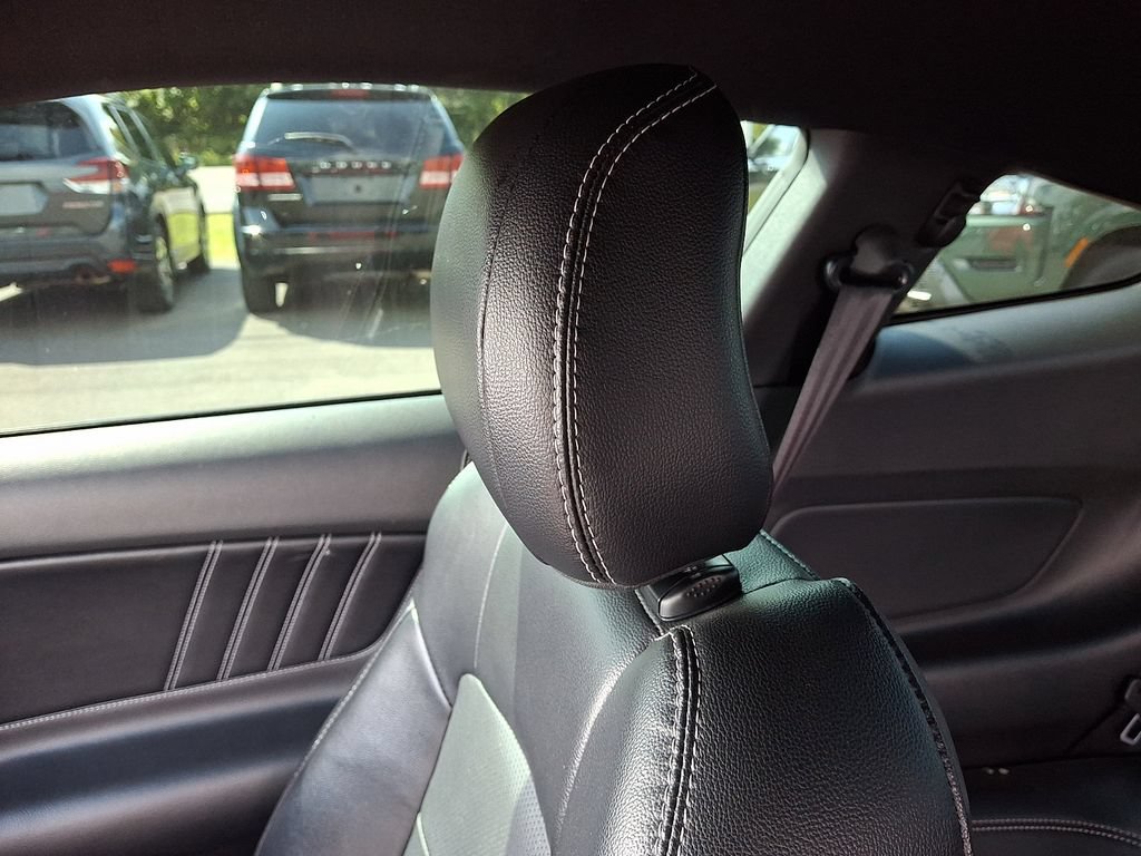 Used 2021 Ford Mustang GT Premium RWD image 17